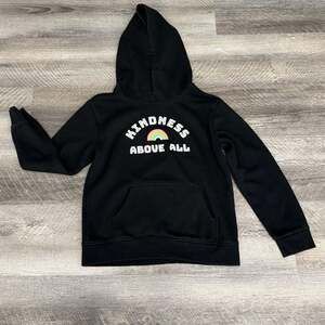 Cat & Jack Girls Kindness Above All Rainbow Black Fleece Pullover Hoodie